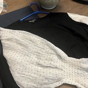 Savvy too with ruffle arms long sleeve